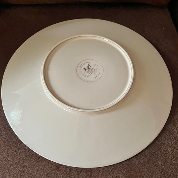 Pier 1 Sanctuary Dinner Plate in Tan with Brown Etched Starburst - Picture 5 of 6